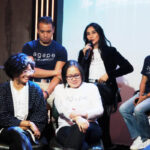 Maudy Koesnaedi bersama tim film Agape saat konferensi pers